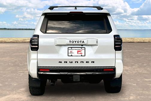 Wind Chill Pearl 2026 Toyota 4Runner TRD Sport Premium