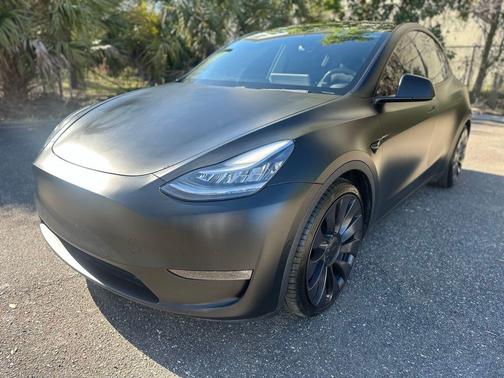 Black 2021 Tesla Model Y Performance