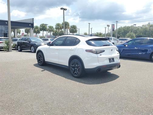 2019 Alfa Romeo Stelvio Ti Sport