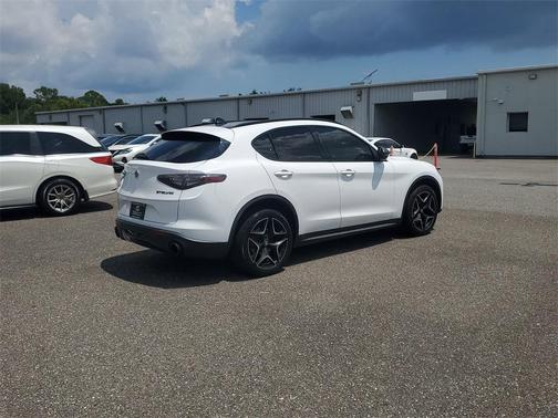 2019 Alfa Romeo Stelvio Ti Sport