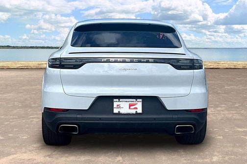 Carrara White Metallic 2021 Porsche Cayenne AWD