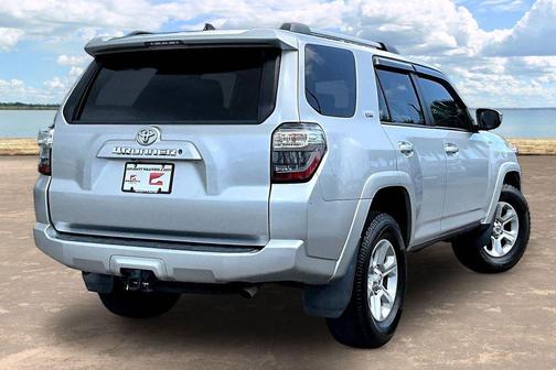 Classic Silver Metallic 2019 Toyota 4Runner SR5