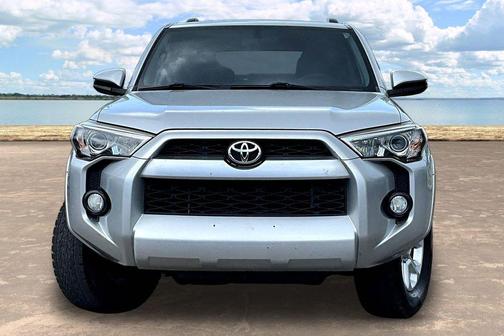 Classic Silver Metallic 2019 Toyota 4Runner SR5