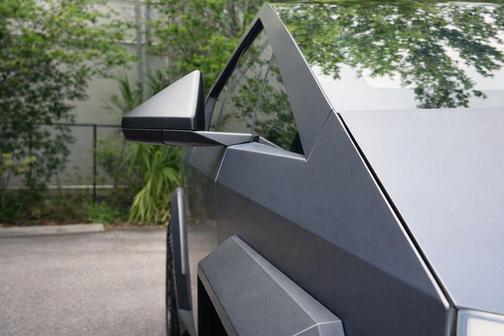 Blue 2024 Tesla Cybertruck Base