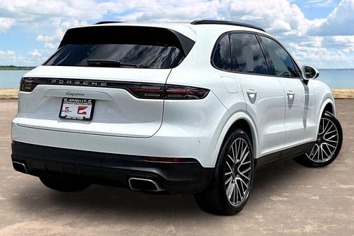 White 2023 Porsche Cayenne