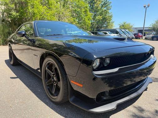 Pitch Black Clearcoat 2021 Dodge Challenger R/T