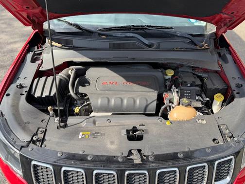 Redline Pearlcoat 2018 Jeep Compass Latitude