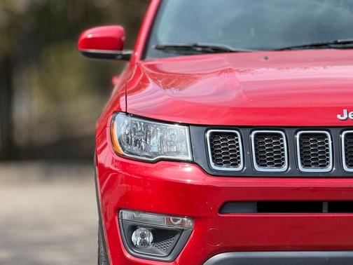 Redline Pearlcoat 2018 Jeep Compass Latitude