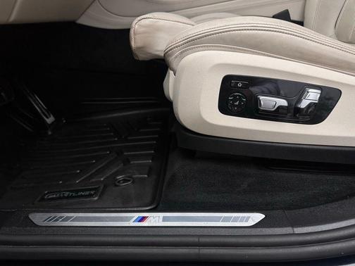 Carbon Black Metallic 2020 BMW X5 xDrive40i