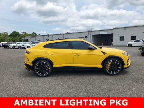 2019 Lamborghini Urus Base