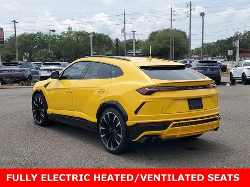 2019 Lamborghini Urus Base