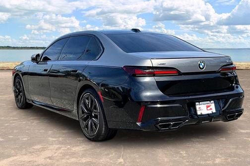 Black Sapphire Metallic 2023 BMW 760 760i xDrive