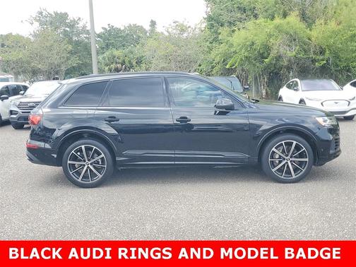 2022 Audi Q7 55 Premium Plus