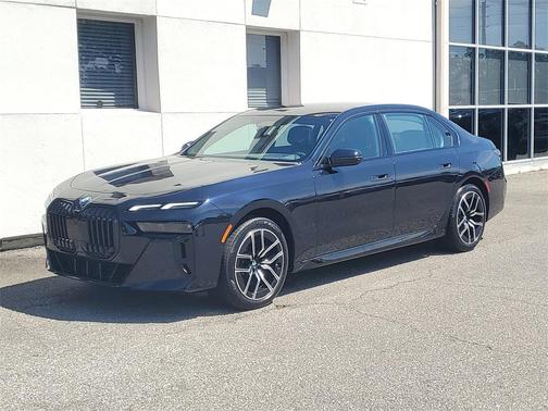 2023 BMW 760 760i xDrive
