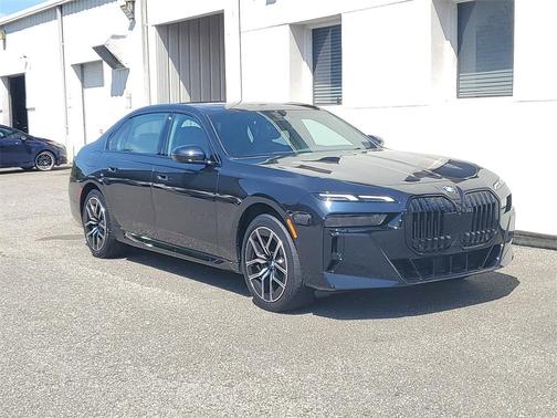 2023 BMW 760 760i xDrive