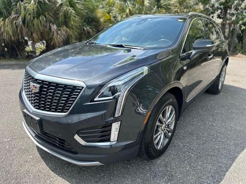 Wilder Metallic 2023 Cadillac XT5 Premium Luxury
