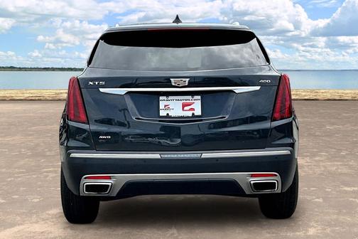Wilder Metallic 2023 Cadillac XT5 Premium Luxury