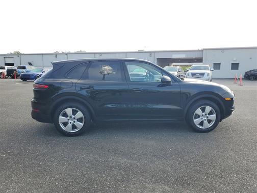 2021 Porsche Cayenne Base