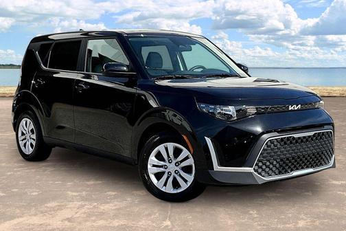 Fusion Orange 2025 Kia Soul LX