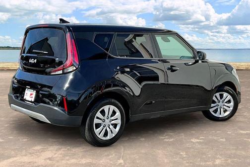 Fusion Orange 2025 Kia Soul LX