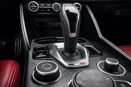 2023 Alfa Romeo Giulia Veloce