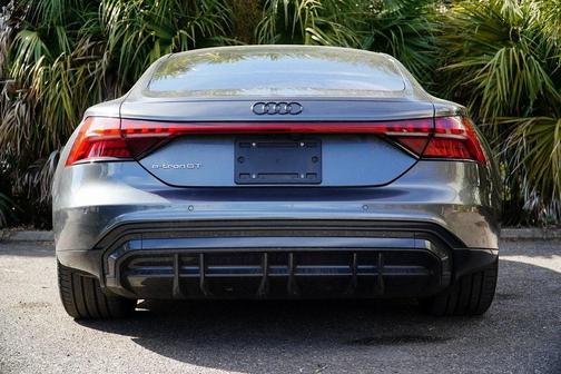 2023 Audi e-tron GT Premium Plus