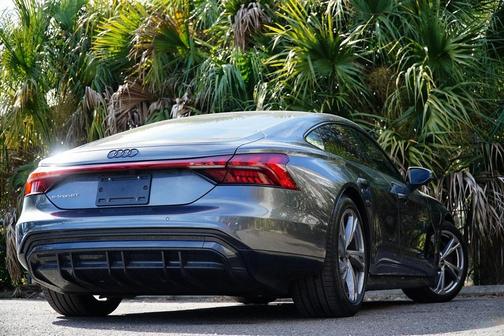 2023 Audi e-tron GT Premium Plus