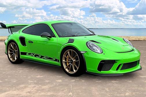 Green 2019 Porsche 911 GT3 RS