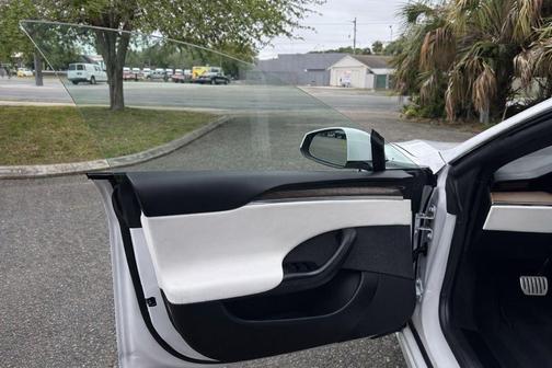 2021 Tesla Model S Long Range