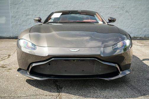 2019 Aston Martin Vantage Base