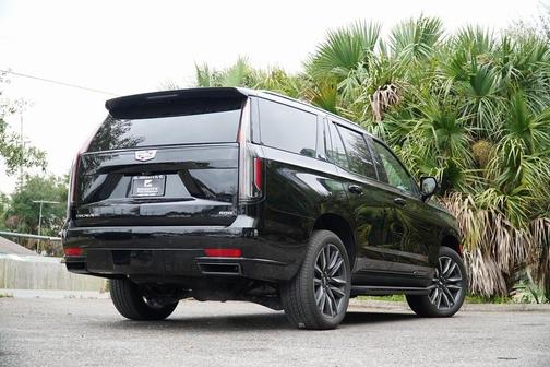 2023 Cadillac Escalade Sport