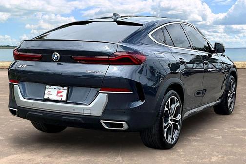 Arctic Gray Metallic 2021 BMW X6 sDrive40i