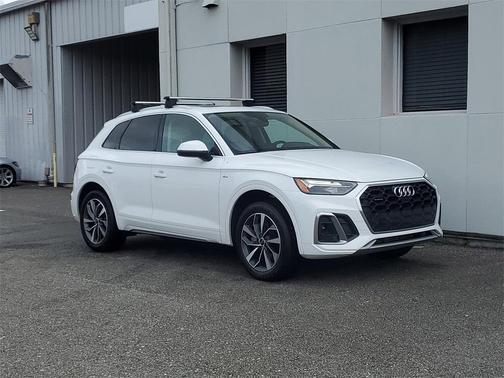 2023 Audi Q5 45 S line Premium Plus