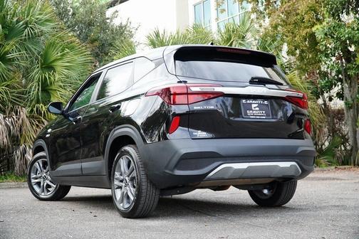 2022 Kia Seltos LX