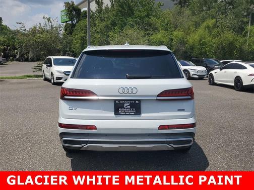 2020 Audi Q7 45 Premium Plus