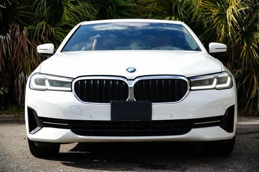 2022 BMW 530 i xDrive