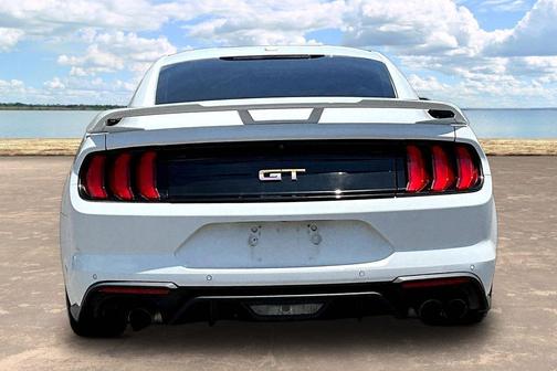 Oxford White 2020 Ford Mustang GT Premium