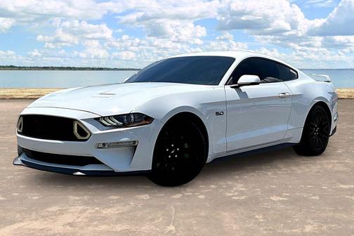 Oxford White 2020 Ford Mustang GT Premium