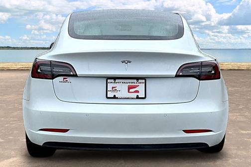 White 2020 Tesla Model 3 Standard Range Plus