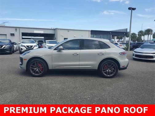 2022 Porsche Macan S
