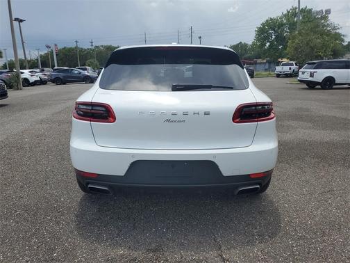 2018 Porsche Macan Base