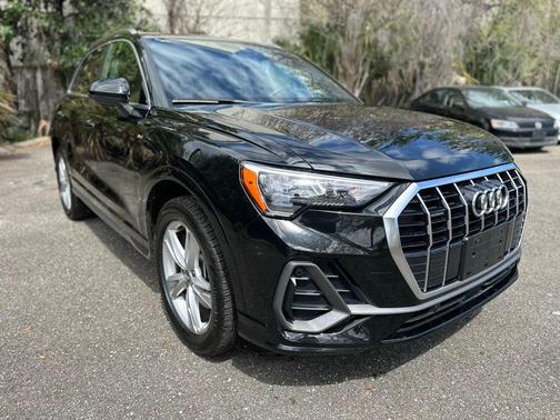 2020 Audi Q3 45 S line Premium