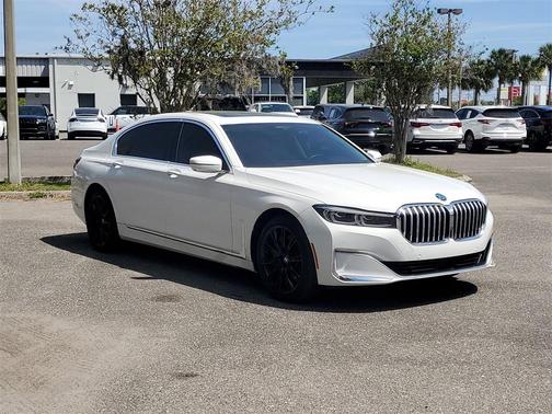 2022 BMW 750 i xDrive