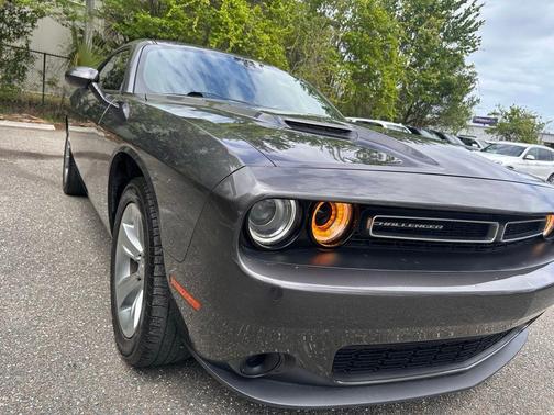 Granite Crystal Clearcoat Metallic 2022 Dodge Challenger SXT