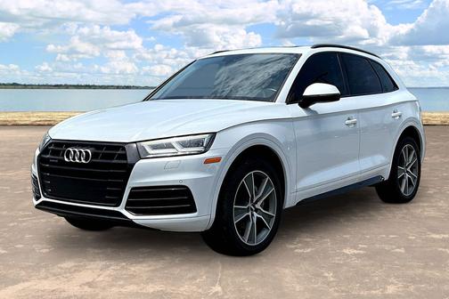 Glacier White Metallic 2019 Audi Q5 2.0T Premium Plus
