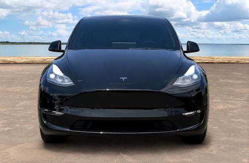 Black 2023 Tesla Model Y Long Range
