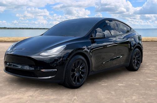 Black 2023 Tesla Model Y Long Range