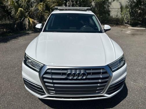 Ibis White 2019 Audi Q5 2.0T Premium
