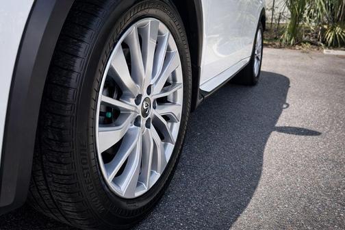 Radiant White 2023 INFINITI QX50 Luxe