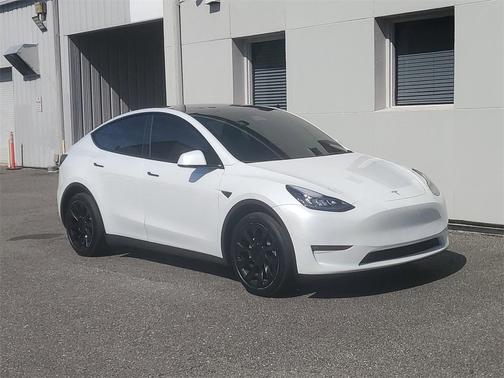 2022 Tesla Model Y Long Range